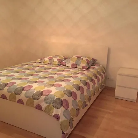 Billotte - 2 Apartamento *